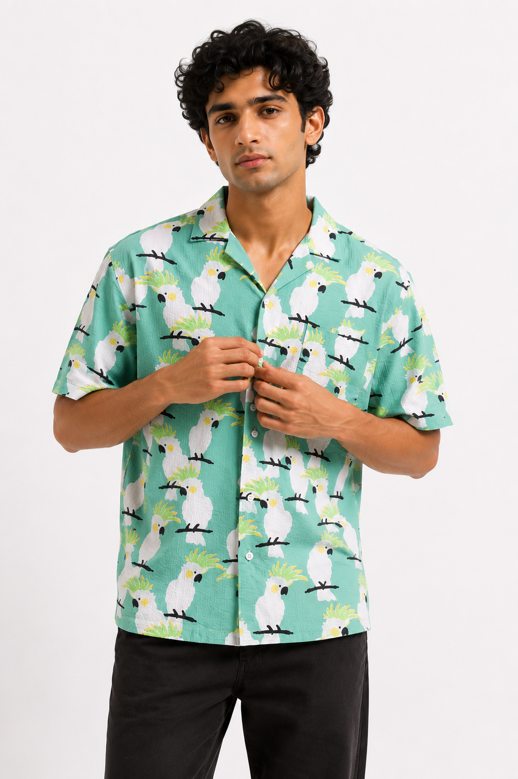 Men’s Seafoam Green Cockatoo Print Short-Sleeve Boxy Fit Shirt