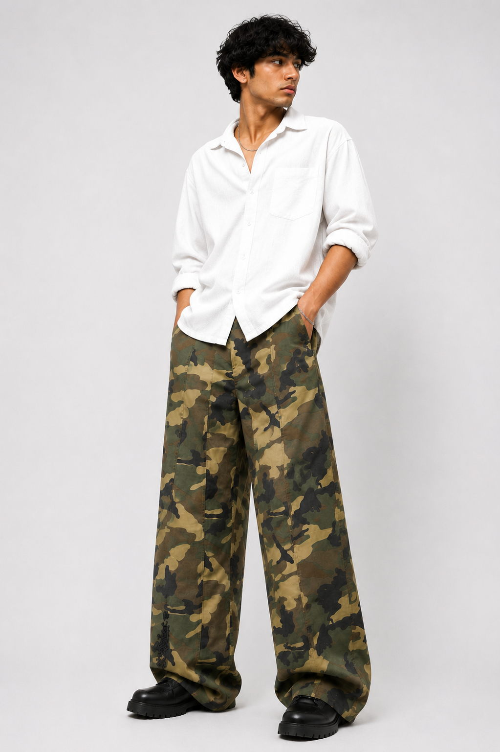 Men’s Camouflage Wide-Leg Streetwear Trousers – Olive Green