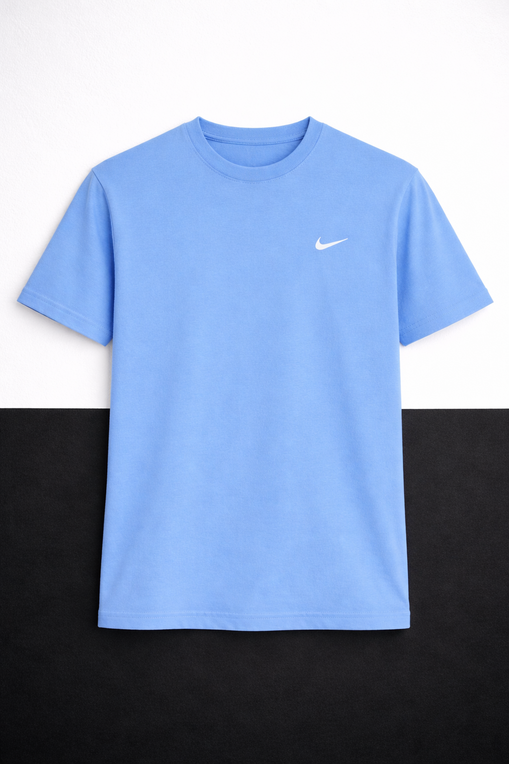 Nike Sportswear Essential Tee in University Blue