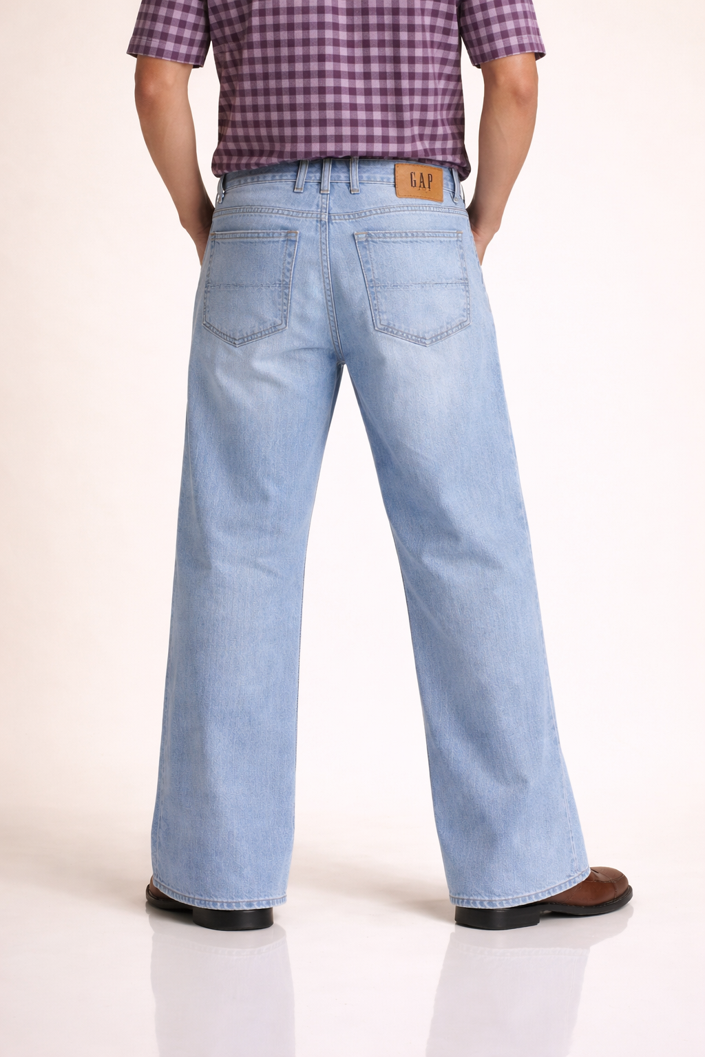 Gap Men’s Flex-Stretch Light Wash Bootcut Jeans